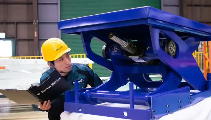 電動シザーリフター、シザーリフト、テーブルリフト